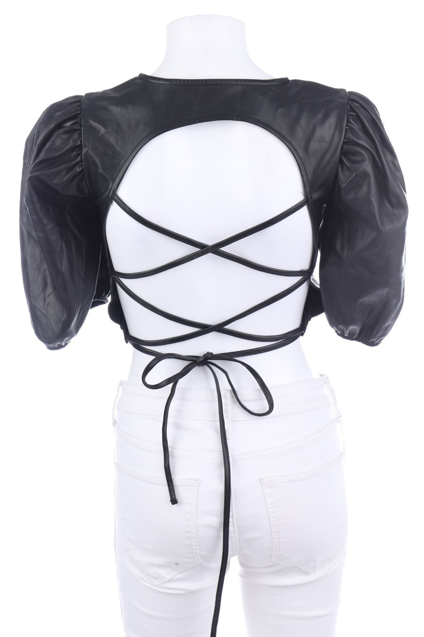 H&M DIVIDED - Faux Leather-Bluse mit tiefem Rückenausschnitt - S