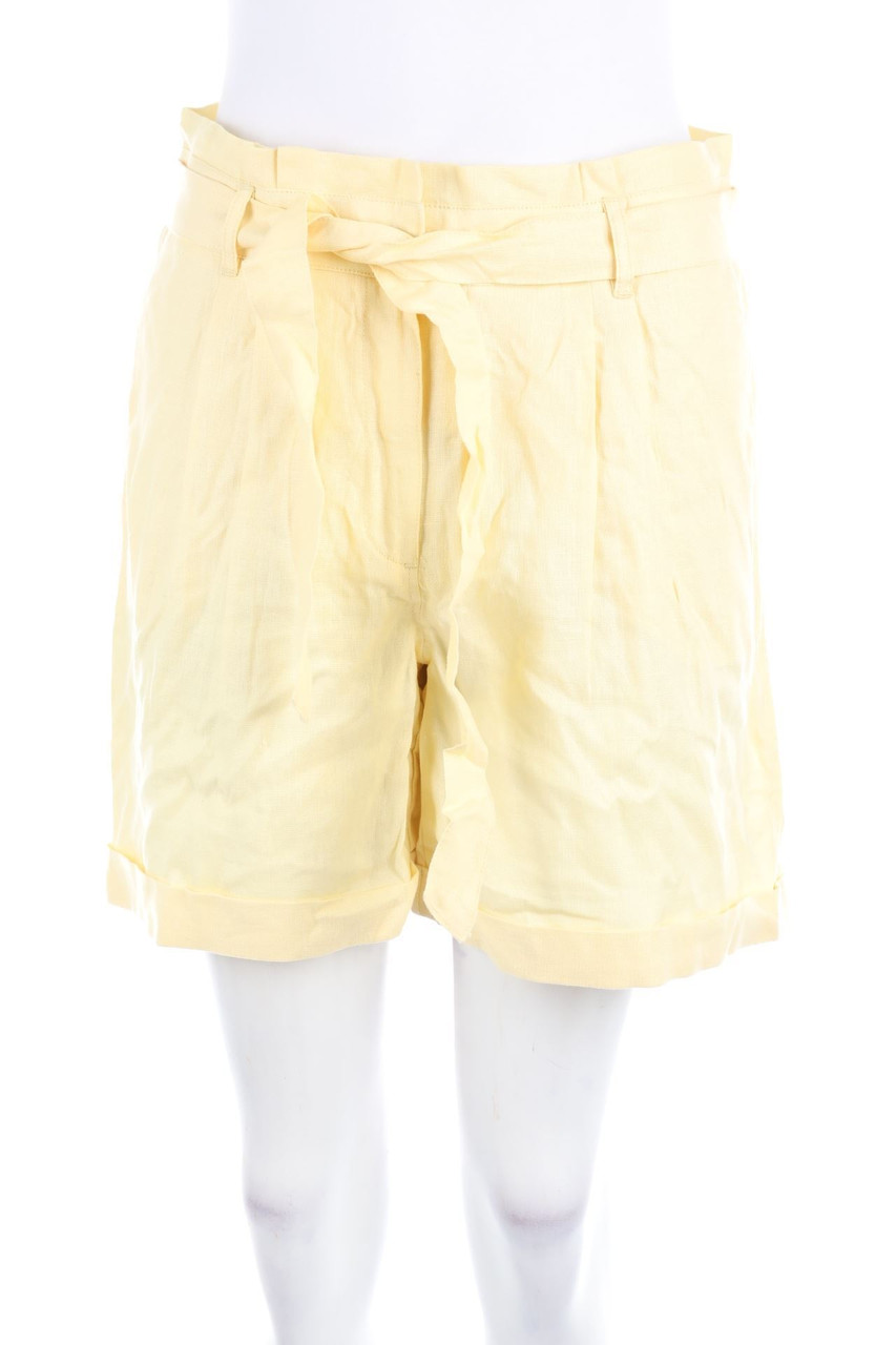 BETTY & CO - Linen Shorts with Belt - D 36