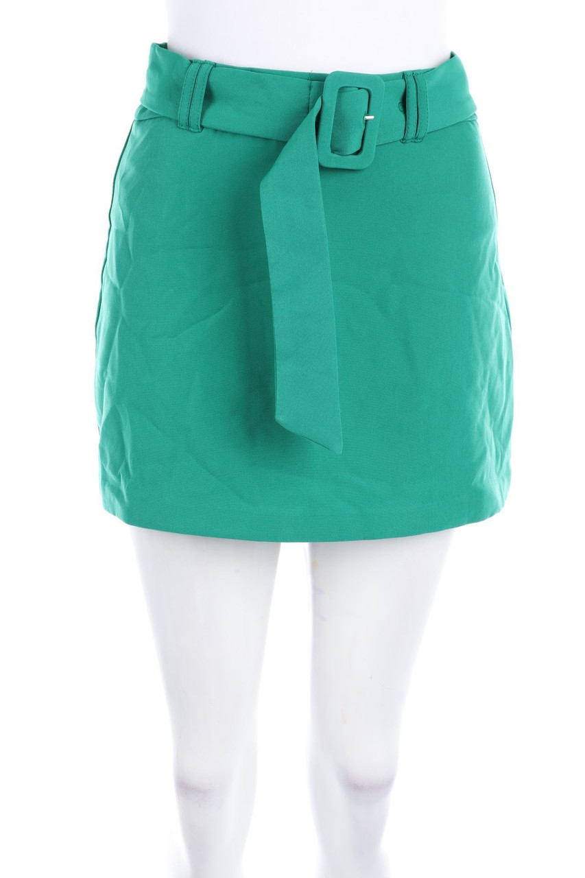 Stradivarius - Skort with Belt - D 36