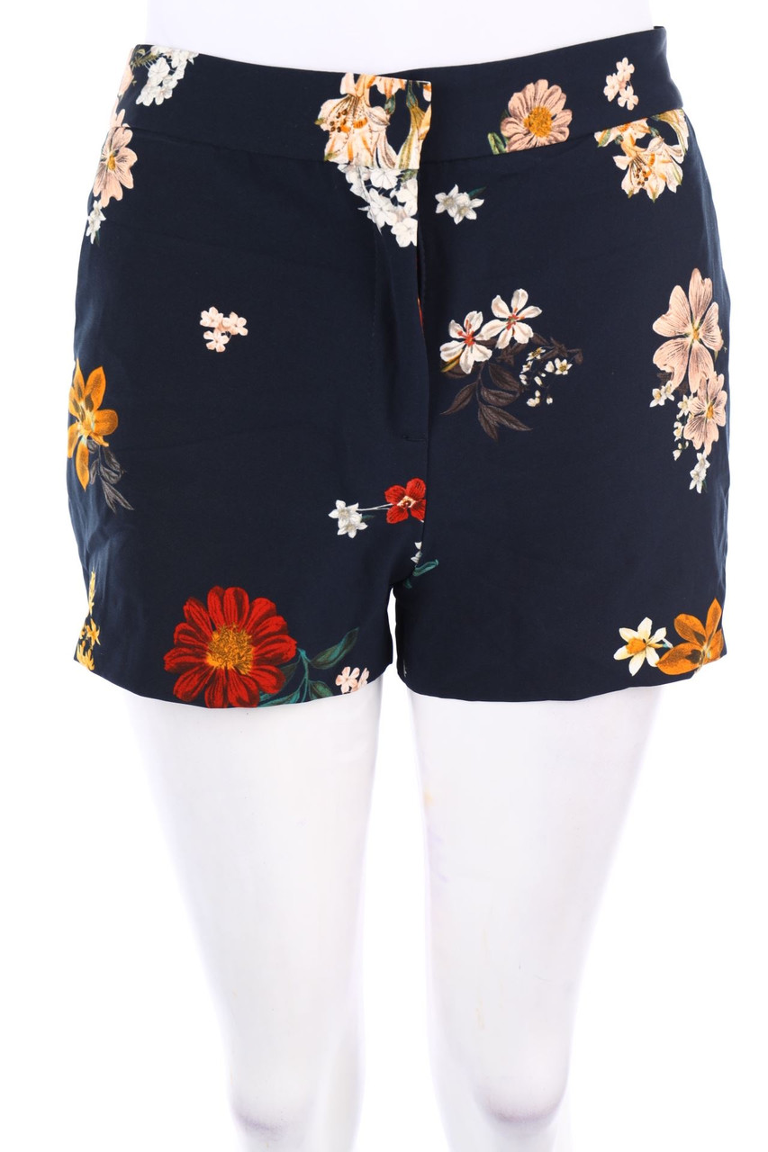ZARA - Shorts with Flower Print - S