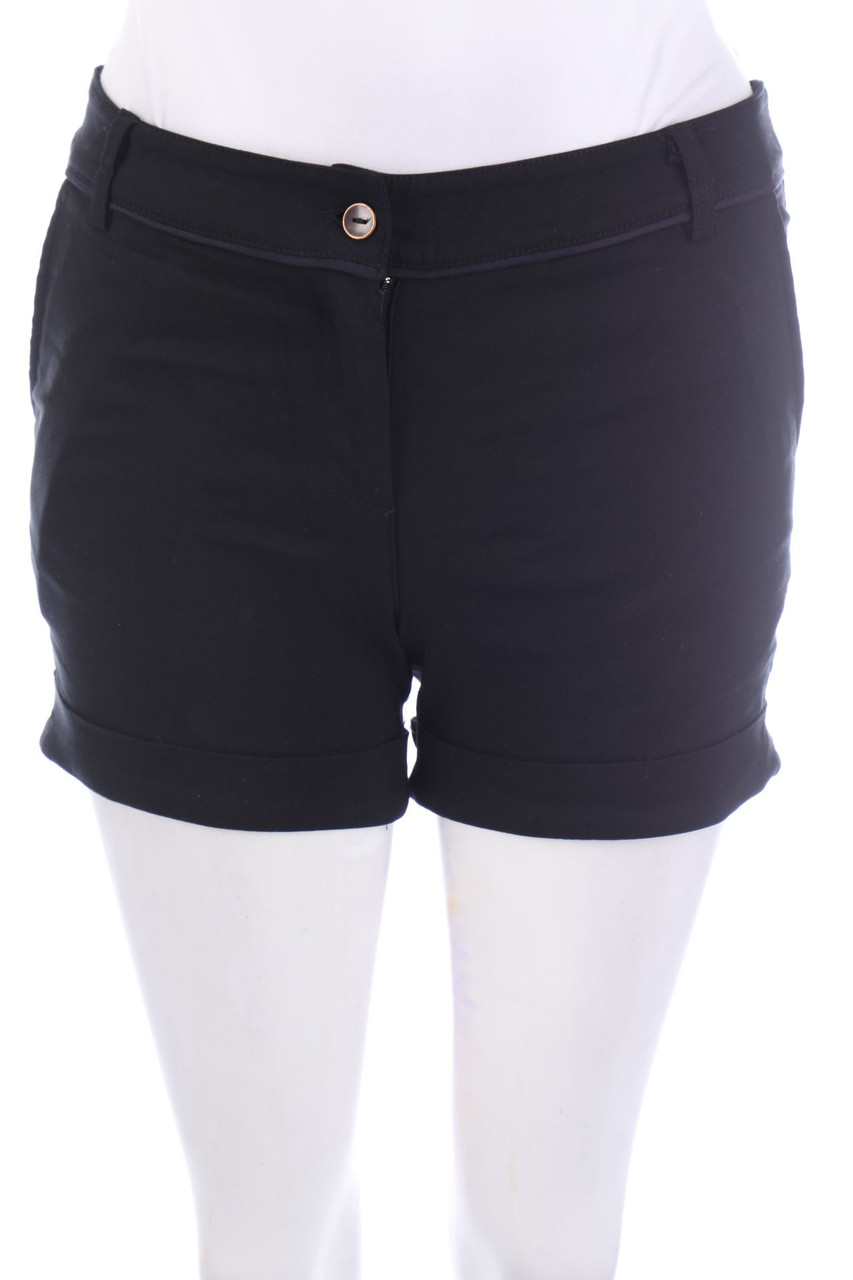 Y.Yendi - Shorts - M