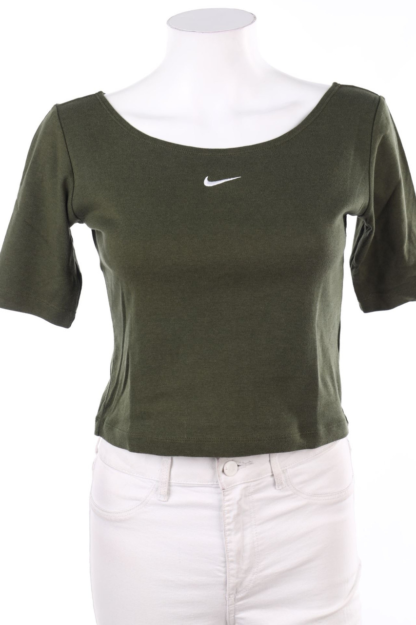 NIKE - Shortsleeve-Shirt with Logo-Stitching - S