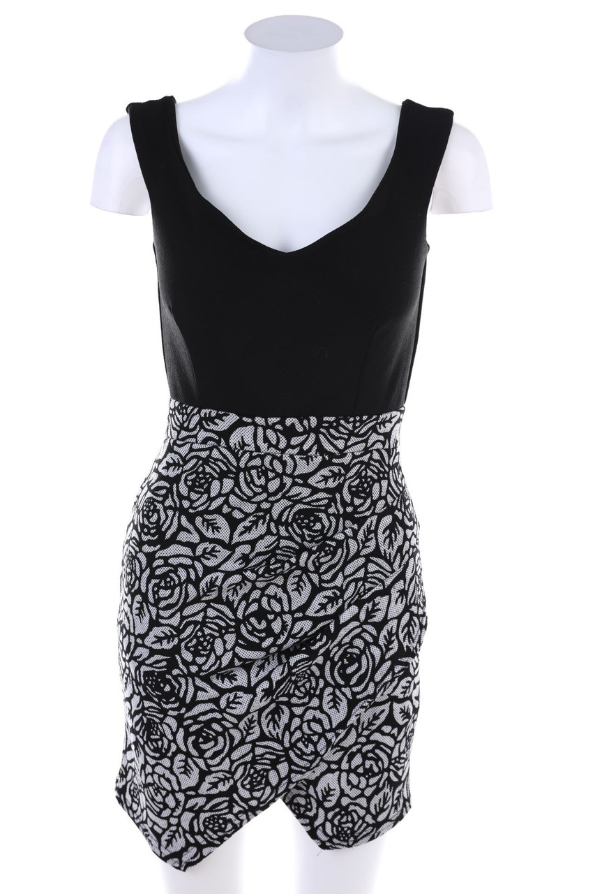 TFNC LONDON - dress with Flower Print - D 34