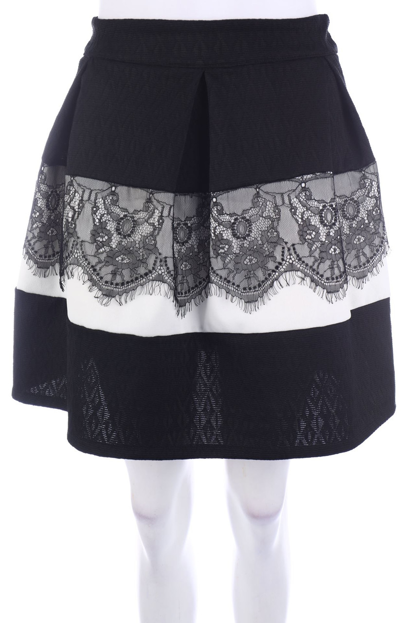 SECONDHAND - Skirt with Lace - S