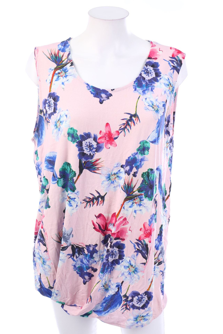 No Label - Top with Flower Print - 2XL