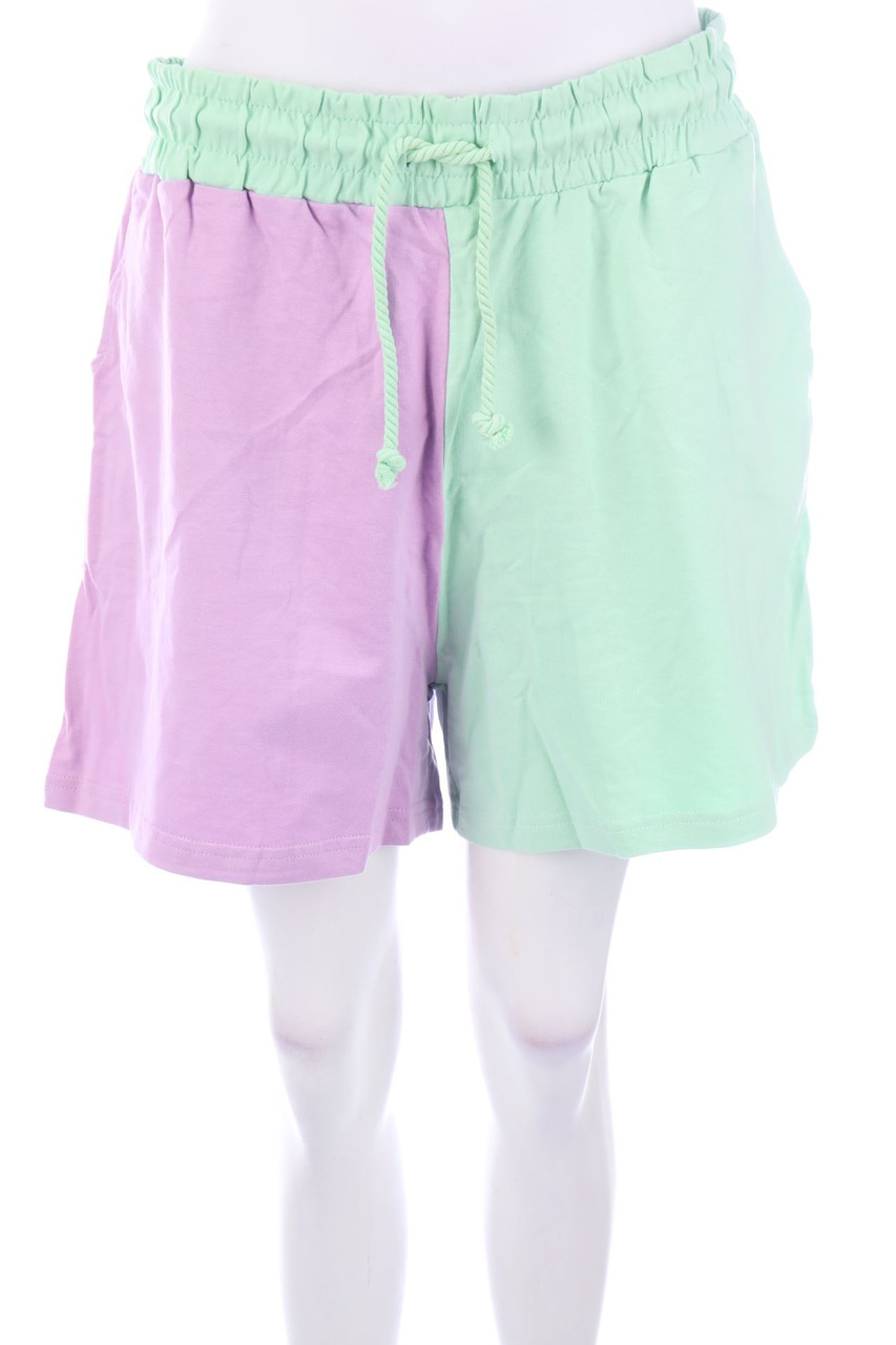 page one - Shorts - 2XL