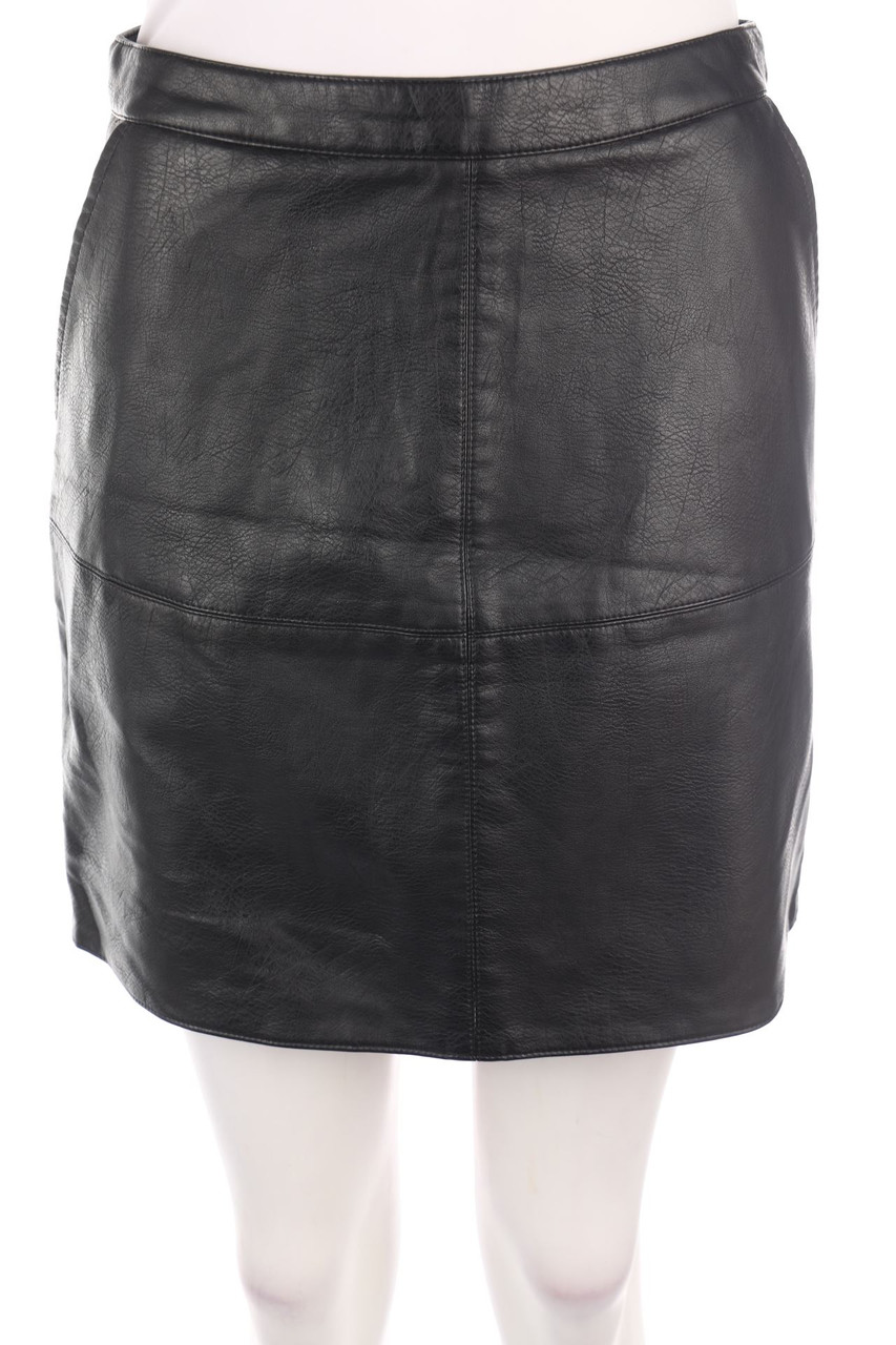 SECONDHAND - Faux Leather Skirt - S