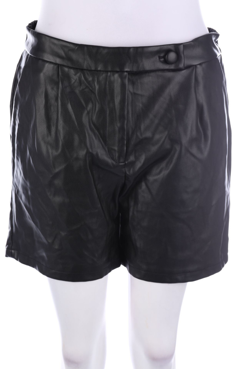 JDY - Faux Leather-Shorts - L