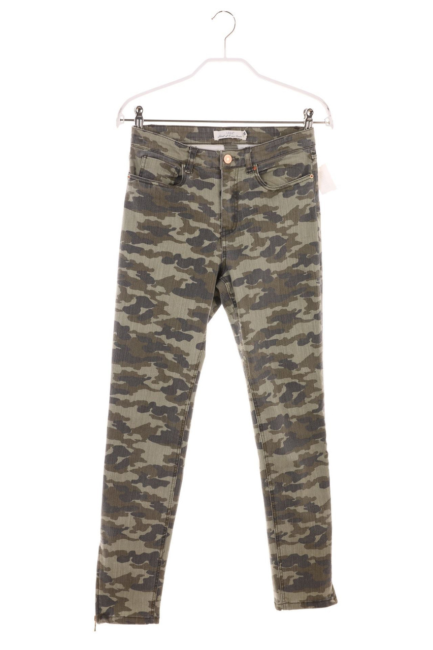 H&M - High Waist-Used Look Skinny-Jeans mit Camouflage-Print - D 38