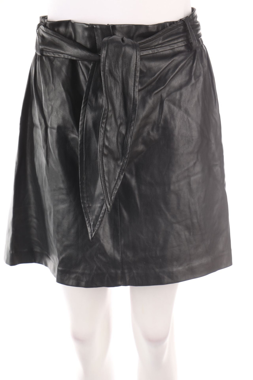 MANGO - faux leather mini-skirt - M