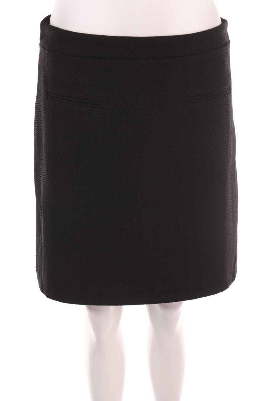 No Label - Skirt with Zipper Closure - D 42