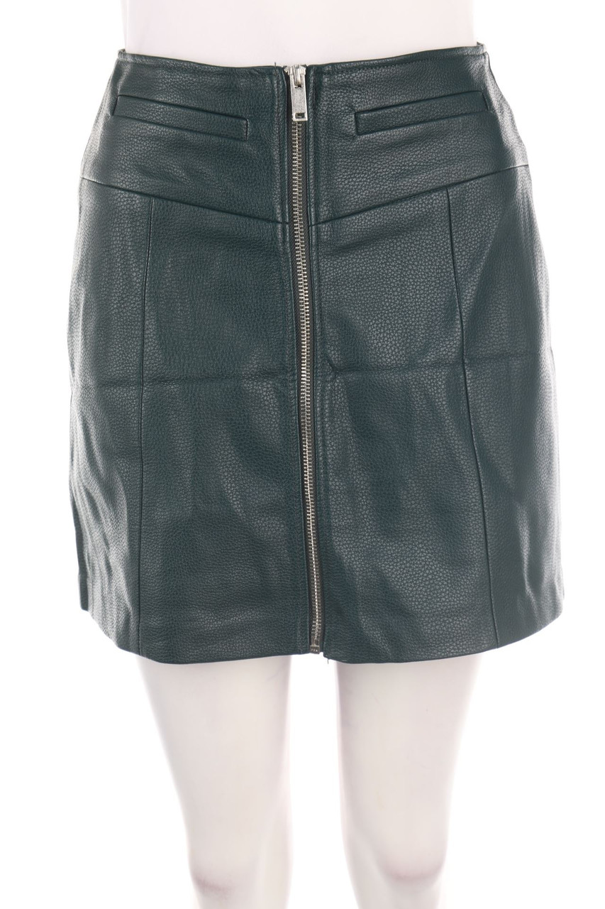 Bershka - faux leather mini-skirt - S