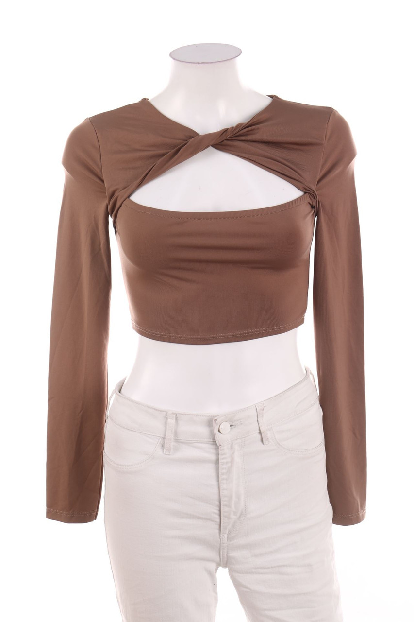 No Label - Cropped-Shirt with Cut-Out - D 32