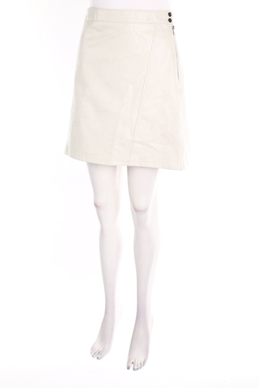 ZARA - Faux Leather Skirt - L