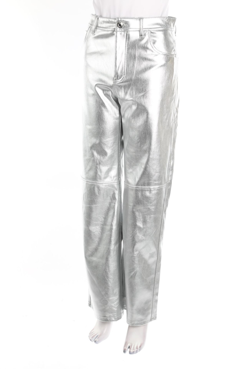 Bershka - Kunstleder-Hose - M