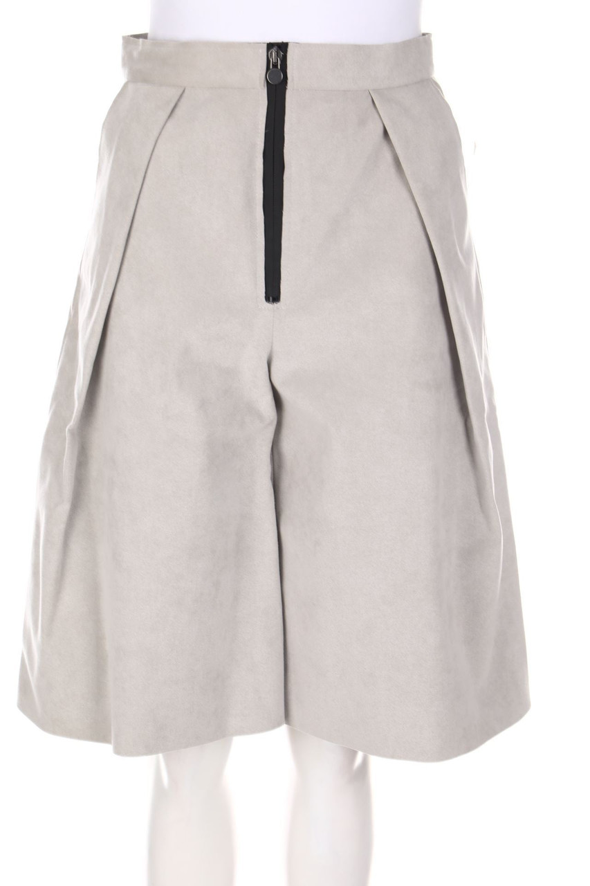 BAV TAILOR - Faux Leather Shorts, Pleated - D 36