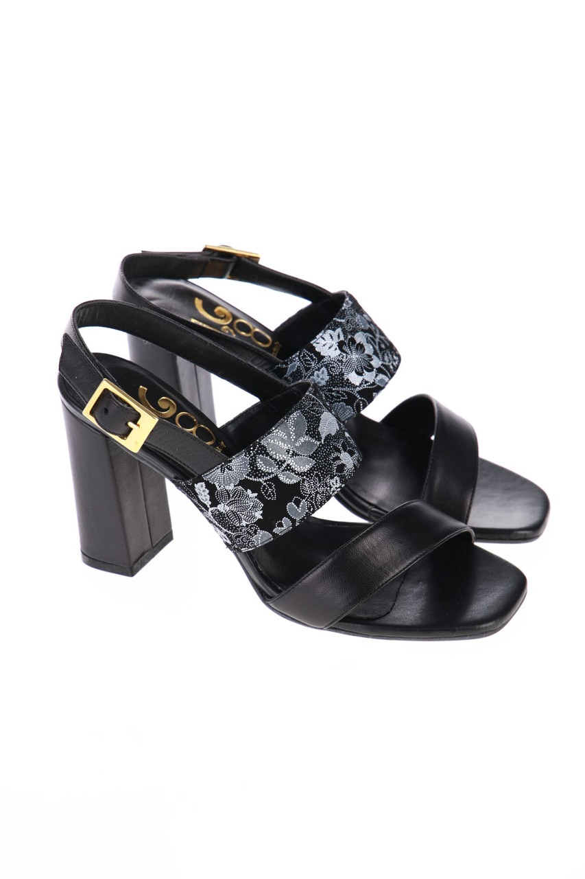 1,618 - Leather high heel sandals with floral print